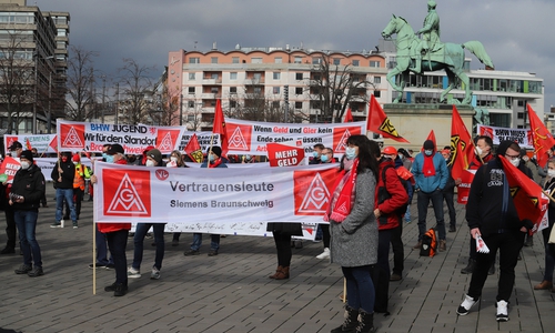 350 IG-Metaller streikten am Freitag in Braunschweig
