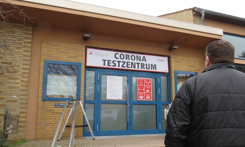 Die Markt-Apotheke Lehre und die VIPRS GmbH betreiben in Flechtorf jetzt ein Corona-Testzentrum.