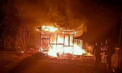 Die Gartenlaube brannte komplett nieder.