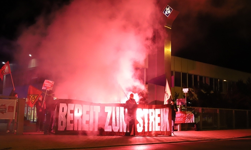 Unter anderem haben die Metaller vor MKN gestreikt.