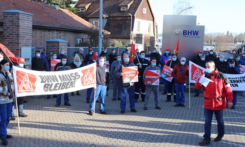 In Braunschweiger und Wolfenbütteler Betrieben haben sich zirka 7.000 Arbeitnehmer an den Warnsteiks beteiligt.