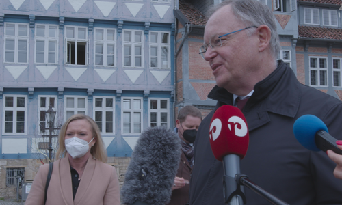 Ministerpräsident Stephan Weil bei einem Besuch in Wolfenbüttel. (Archivbild)