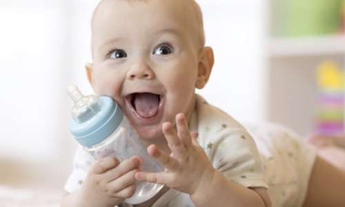 Wenn Sie Babys und Kinder im Alter von bis zu 6 Jahren haben, bietet Ihnen das virtuelle Milchcafé die Möglichkeit, sich mit anderen Eltern über das auszutauschen, was Ihnen am Herzen liegt.
