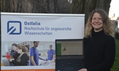 Sonderpädagogin Lina Stölting von der Fakultät Gesundheitswesen der Ostfalia freut sich über die hohe Akzeptanz der neuen App I.D.A.