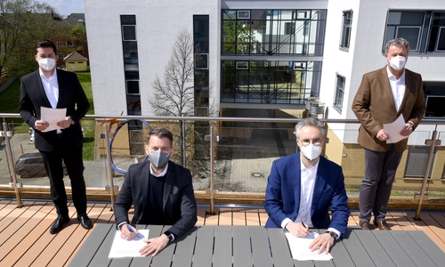 Von links: Dr. Thorsten Kornblum, Dennis Weilmann, Dr. Thomas Walter, Jan Erik Bohling. Bildnachweis: Lars Landmann.