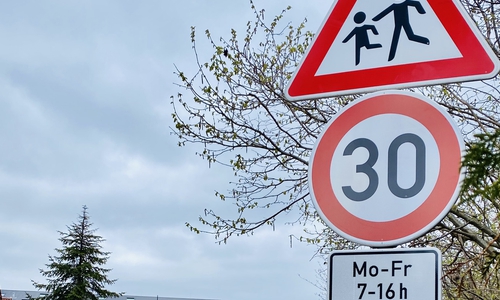 Vor der Kita herrscht jetzt Tempo 30.