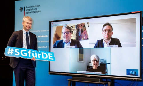 Landrätin Christiana Steinbrügge stellte das Projekt 5G Smart Country der Landkreise Wolfenbüttel und Helmstedt vor. Unterstützung gab es durch Bundestagsabgeordnete der Region: Carsten Müller, Falko Mohrs und Victor Perli (nicht im Bild). Moderiert wurde die Präsentationsrunde durch den Parlamentarischen Staatssekretär im Bundesministerium für Verkehr und digitale Infrastruktur, Steffen Bilger