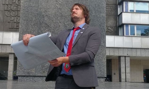 Thomas Hoffman kandidiert für das Amt des Oberbürgermeisters. 