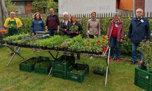 Das Museumsteam zum „Tomatentag“ vor der Eröffnung. 
