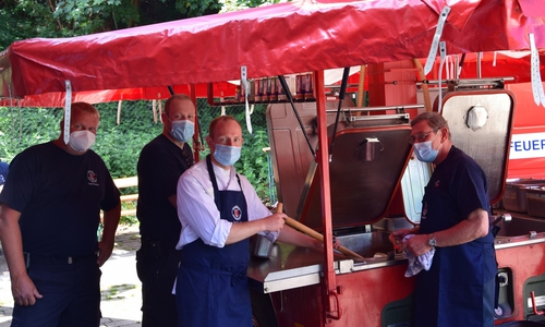 Von links: Ralf Bellger (stell. Zugführer), Sascha Gyukin (Zugführer), Martin Sell (Stellv. Feldkoch) und Peter-Wilhelm Uken (Feldkoch).