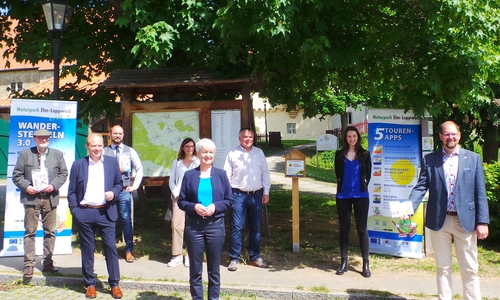 In einem gemeinsamen Pressetermin stellten Landrätin Christina Steinbrügge (Landkreis Wolfenbüttel), Landrat Martin Stichnoth (Landkreis Börde) und Landrat Herrn Gerhard Radeck (Landkreis Helmstedt) das gemeinsame Projekt vor.