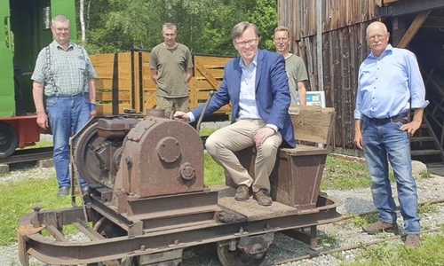 Landrat Dr. Andreas Ebel eröffnete das Moormuseum in Neudorf-Platendorf. 