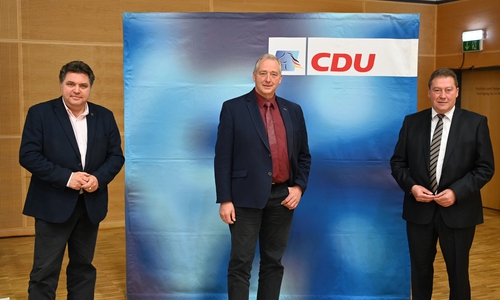 Uwe Schäfer (links), Frank Oesterhelweg (mitte) und Uwe Lagosky wollen die IGS Schöppenstedt in eine sogenannte "Neue Oberschule" umwandeln.