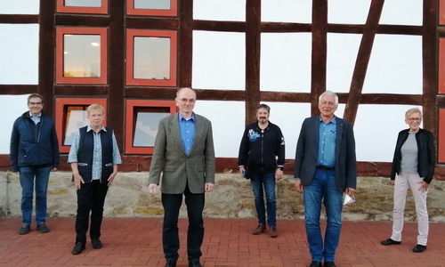 Von links nach rechts: Karl-Jürgen Heldt, Veronika Feldmann, Stefan Lüttgau, Bernd Reiner, Bernd Oelschlägel und Ingrid Jakobiak.