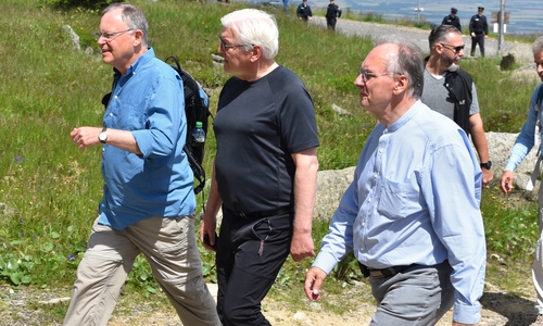 Bundespräsident Frank-Walter Steinmeier auf dem Brocken, links Stephan Weil, rechts Dr. Reiner Haseloff.