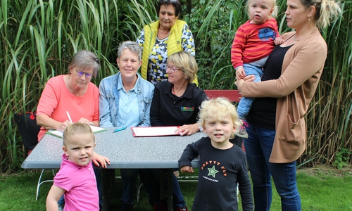 Die Bromer Landfrauen fordern mehr Geburtshilfestationen im ländlichen Raum.