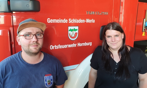 Bernhard Wölfer (Stellv. Kinderfeuerwehrwart) und Daniela Bloch (Kinderfeuerwehrwartin).