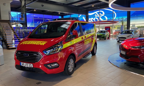 Der neue Mannschaftstransporter der Feuerwehr Heiningen.