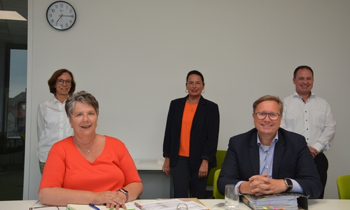 Der alte Vorstand des Beraternetzwerks E&Z ist auch der neue (von links): Antje Heinrich, Annette Junicke-Frommert, Carola Weitner-Kehl, Jens Düe und Michael Schmitz.