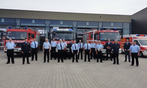 Beim Tag der Ehrungen der Feuerwehren der Samtgemeinde Sickt wurden etliche Urkunden verteilt.