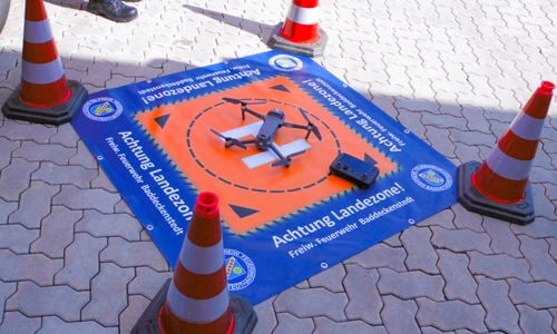 Klein, aber vielseitig: Die neue Drohne der Feuerwehren Baddeckenstedt. 