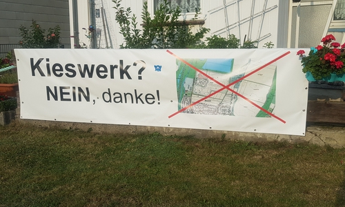 In Wiedelah regt sich Protest gegen ein geplantes, neues Kiesabbaugebiet unmittelbar nördlich der Wohnbebauung. 