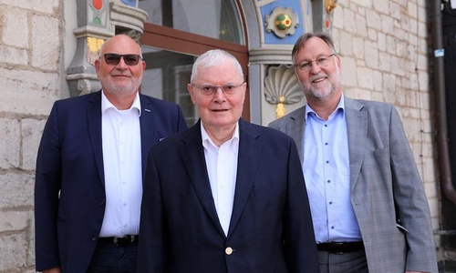 Olaf Jaeschke (l.) und seine beiden Vorgänger als Vorsitzende des Handelsausschusses Carl Peter Langerfeldt und Joachim Wrensch (r.).