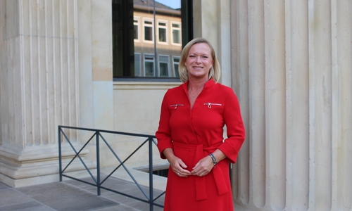 Dunja Kreiser (SPD) Dunja Kreiser ist jetzt auch zuständig für den Wahlkreis Helmstedt-Wolfsburg