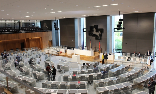Der Plenarsaal des niedersächsischen Landtages.