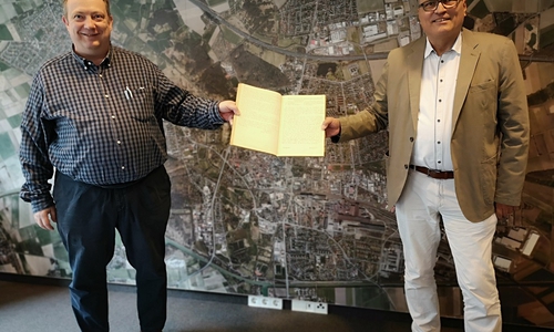 Stadtarchivar Dr. Andreas Kulhawy und Wolfgang Rösemann. 