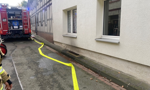 Das Feuer war im Keller eines Mehrfamilienhauses ausgebrochen.
