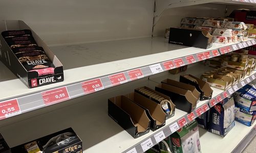Viele Tierfuttermarken sind derzeit nicht erhältlich.