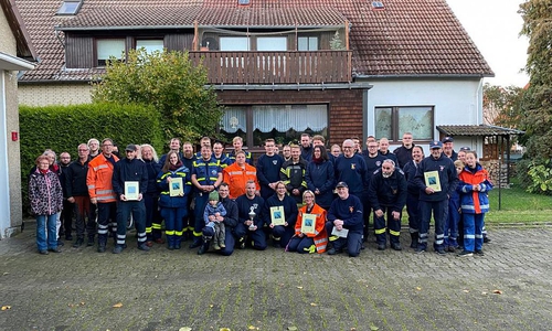 Das finale Gruppenfoto am Ende der Veranstaltung "Funkübung Spiel & Spaß 2022"