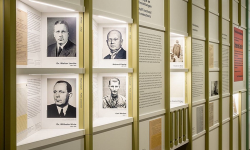 Tatbeteiligte, Dauerausstellung der Gedenkstätte in der JVA Wolfenbüttel.