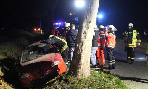 Die Feuerwehr sah sich mit einem Verkehrsunfall konfrontiert.