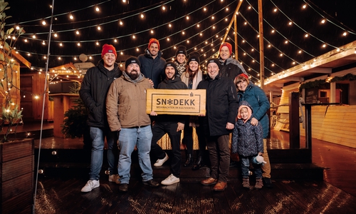 Auf den Saisonstart freuen sich (v. li.): Alexander von Krosigk (Café Bruns), Gianni Caruso (Solvis GmbH), Frank Hegele (Soldekk), Falk-Martin Drescher (Kultviertel e. V.), Christiane Nagel (eventives GmbH), Fenja Nietsch (eventives GmbH), Lars Dannheim (Braunschweigische Landessparkasse), Martin und Hannelore Kücke mit Tochter (Kückes Kroppkakor). 