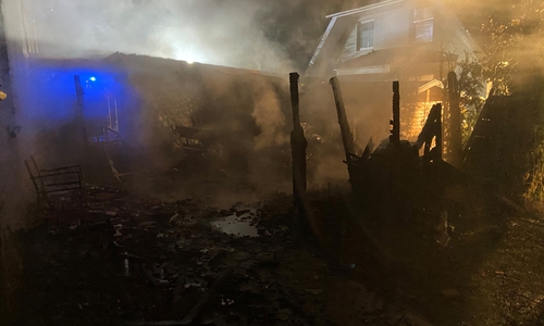 Bei einem Feuer in Neuhaus entstand ein hoher Sachschaden
