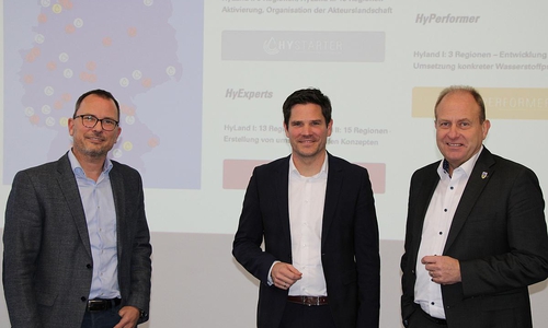 V.l.: Thomas Klein (Wirtschaftsregion Helmstedt), Thomas Ahlswede-Brech (Allianz für die Region), Gerhard Radeck (Landkreis Helmstedt).