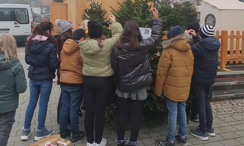 Es wird fleißig geschmückt.