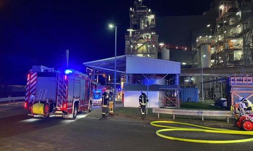 Die Feuerwehr war über Stunden im Einsatz.