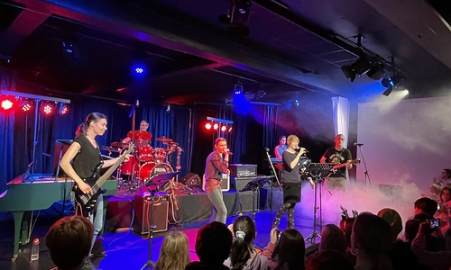 Der rockige Auftritt der Lehrerband THGroove – ein Highlight am Ende der THG-Saftparty.