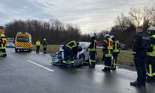 Auf der  Bundesstraße 6 kam es am Vormittag zu einem Unfall. 