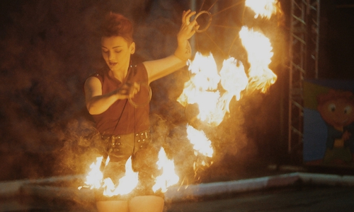 Winterzauber mit Feuershow und mehr am Historischen Marktplatz und im Burgpark.