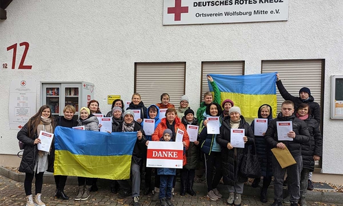 Die ukrainischen Flüchtlinge werden selbst zu Helfern.