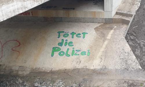 Diese Schmiererei wurde unter der Brücke in Meinersen entdeckt.