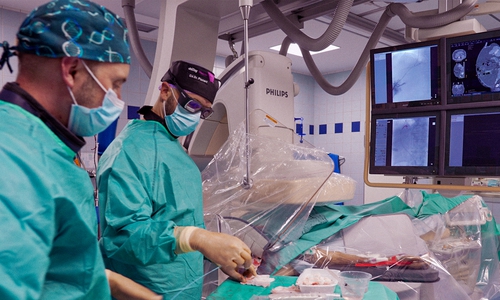 Dr. Mathis Planert, Oberarzt der Klinik für Radiologie und Nuklearmedizin, führt das minimalinvasive TIPS-Verfahren am Klinikum Braunschweig durch.