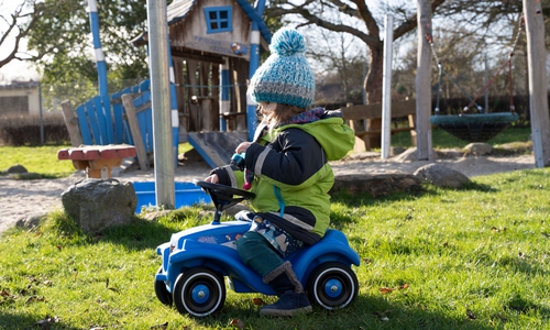 Die Kinder der Kita Gliesmarode freuen sich auch über ein neues Bobbycar.