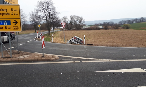 Der 19-Jährige endete nach einem Fahrfehler in einem Graben.