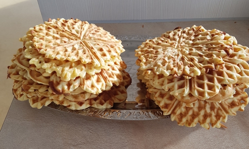 Das Kioskteam der Schule am Teichgarten fertigte Waffeln für die Ukraine.