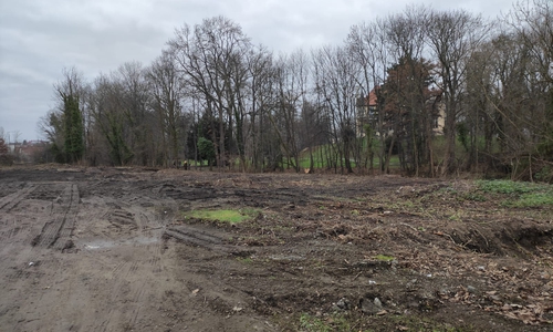 Hinter dem Wolfenbütteler Bahnhof soll die neue AWO-Kita entstehen. 